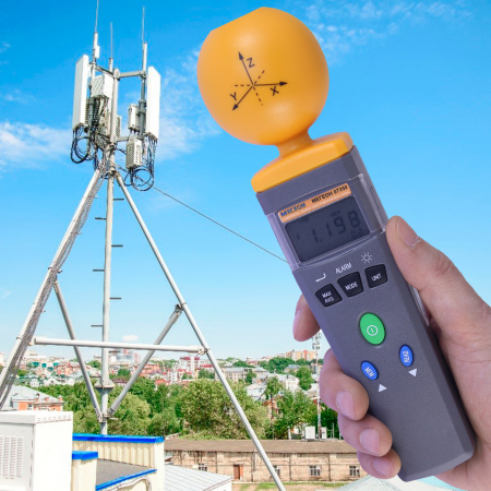 Измеритель уровня электромагнитного фона МЕГЕОН 07350 купить по низкой цене | МАКСПРОФИТ